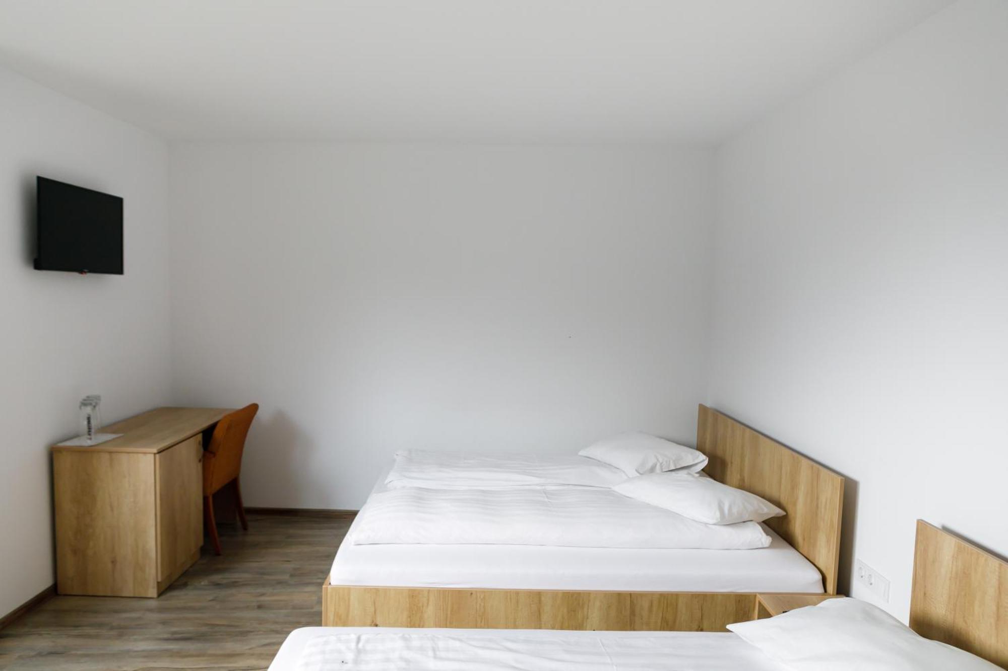 Hotel Domeniul Roa à Avrig Extérieur photo